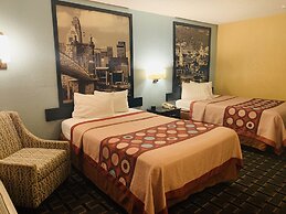 Super 8 by Wyndham Cincinnati/Springdale OH
