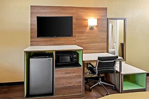 Super 8 by Wyndham Cincinnati/Springdale OH
