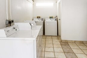 Motel 6 Dayton, OH - Englewood