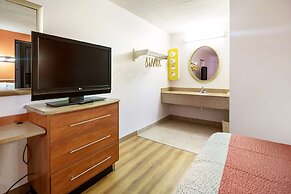 Motel 6 Dayton, OH - Englewood