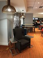 Courtyard by Marriott Toronto Airport
