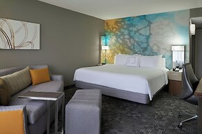 Courtyard by Marriott Toronto Airport