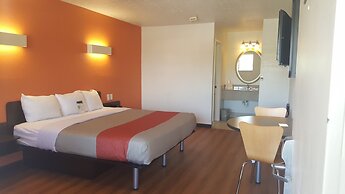 Motel 6 Columbus, OH - OSU