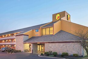 Super 8 by Wyndham Vandalia/Dayton International Airport