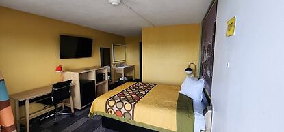 Super 8 by Wyndham Vandalia/Dayton International Airport