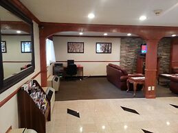 Days Inn & Suites by Wyndham Monroe