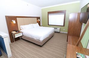 Holiday Inn Express Hotel & Suites Greenville by IHG