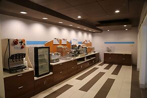 Holiday Inn Express Hotel & Suites Greenville by IHG
