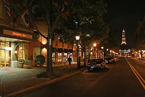 Hampton Inn Alexandria-Old Town/King St. Metro