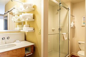 Hampton Inn Charleston - Daniel Island