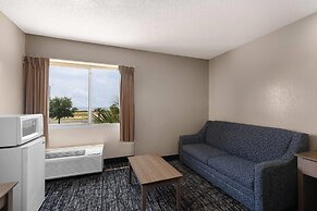 Super 8 by Wyndham Biloxi at the Beach