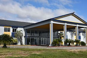 Super 8 by Wyndham Biloxi