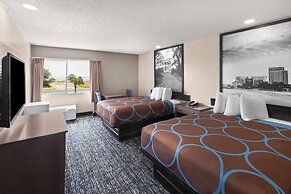 Super 8 by Wyndham Biloxi at the Beach