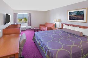 Super 8 by Wyndham Biloxi at the Beach