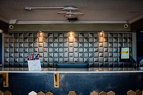 Super 8 by Wyndham Biloxi