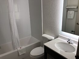 Red Lion Inn & Suites Elk Grove Village