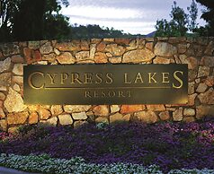Oaks Cypress Lakes Resort