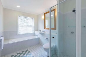 Oaks Cypress Lakes Resort