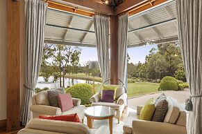 Oaks Cypress Lakes Resort