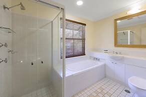 Oaks Cypress Lakes Resort