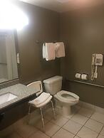 Super 8 by Wyndham Vermilion AB