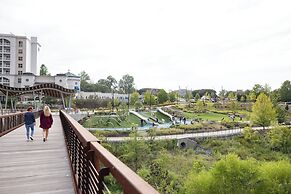 Staybridge Suites Charlotte Ballantyne by IHG