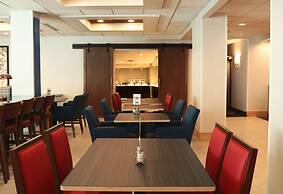 Holiday Inn Express & Suites Columbia-I-26 @ Harbison Blvd by IHG