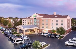 Holiday Inn Express & Suites Columbia-I-26 @ Harbison Blvd by IHG