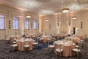 Hilton New Orleans/St. Charles Avenue