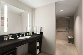 Hilton New Orleans/St. Charles Avenue