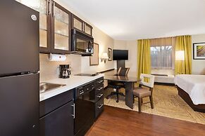 Candlewood Suites Huntersville by IHG