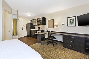 Candlewood Suites Huntersville by IHG
