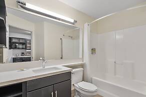 Candlewood Suites Huntersville by IHG