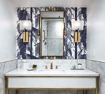 Cadillac Hotel & Beach Club, Autograph Collection