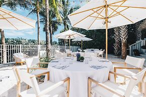 Cadillac Hotel & Beach Club, Autograph Collection