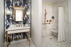 Cadillac Hotel & Beach Club, Autograph Collection