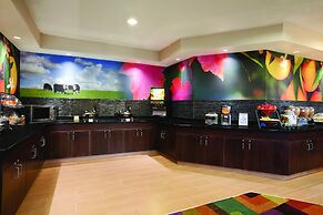 Fairfield Inn & Suites Lansing West