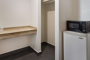 Motel 6 Fort Worth, TX - Seminary