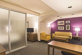 La Quinta Inn & Suites by Wyndham Fort Worth North