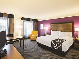 La Quinta Inn & Suites by Wyndham Fort Worth North