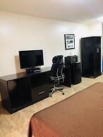 Rodeway Inn Huntington Station - Melville