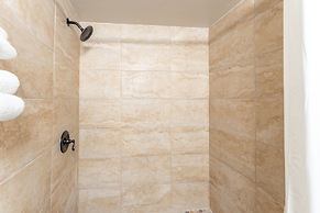 Hotel Jefe at Ojos Locos