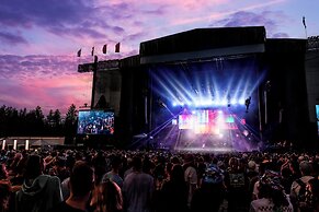 Harrah’s Lake Tahoe – A Caesars Rewards Destination