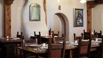 Sagebrush Inn & Suites