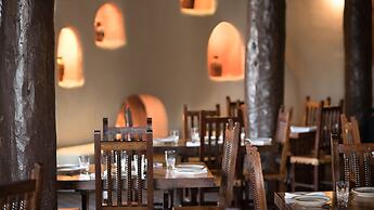 Sagebrush Inn & Suites