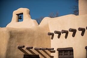 Sagebrush Inn & Suites