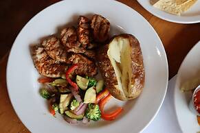 Sagebrush Inn & Suites