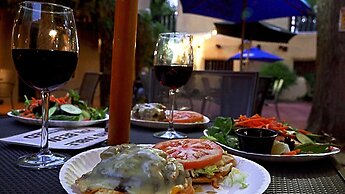 Sagebrush Inn & Suites