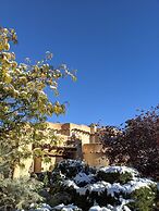 Sagebrush Inn & Suites