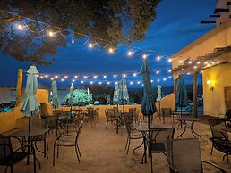 Sagebrush Inn & Suites